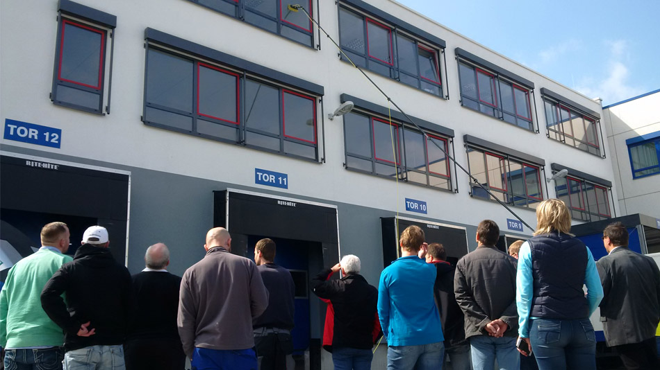 DEMO DAYS: ��������� �����, ����� ��������� ��������� ��������